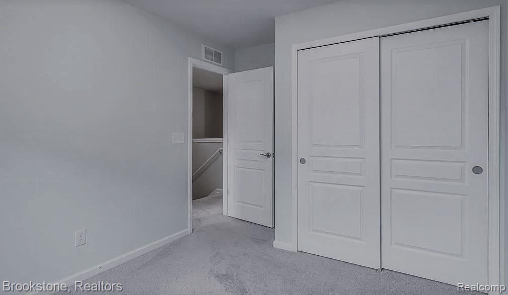 859 Barclay Circle Rochester Hills, MI 48307 - Photo 23 of 36