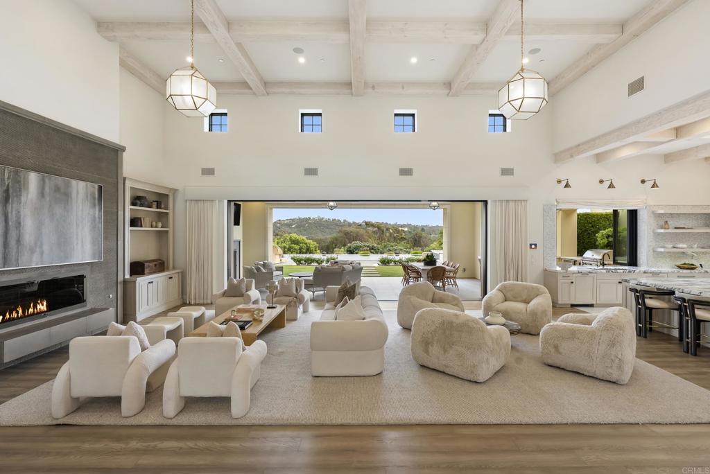 16640 El Camino Real Rancho Santa Fe, CA 92067 - Photo 5 of 19