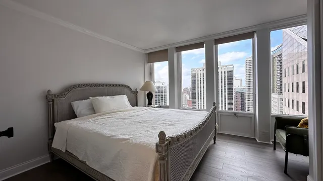 $2,400 | 100 East Walton Street, Unit 27B, Chicago, IL 60611