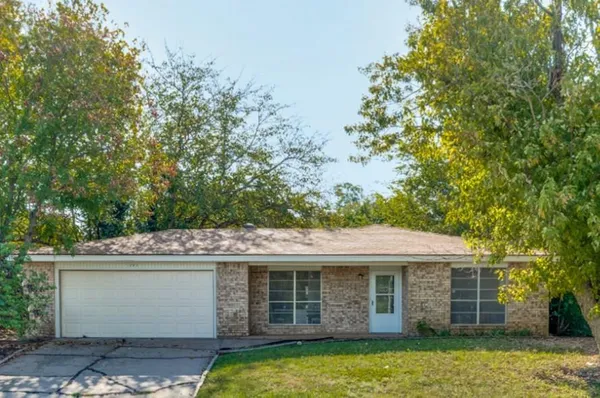 $189,577 | 1505 North Matthews Street, Bowie, TX 76230
