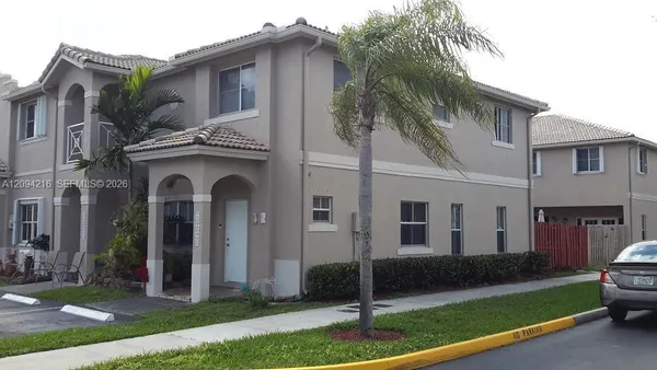 $2,900 | 16620 Northwest 72nd Court, Unit 16620, Miami Lakes, FL 33014