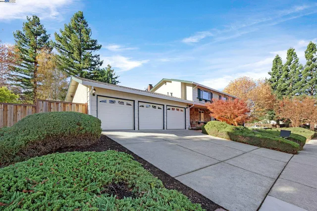 $1,555,000 | 359 Cardona Circle, San Ramon, CA 94583