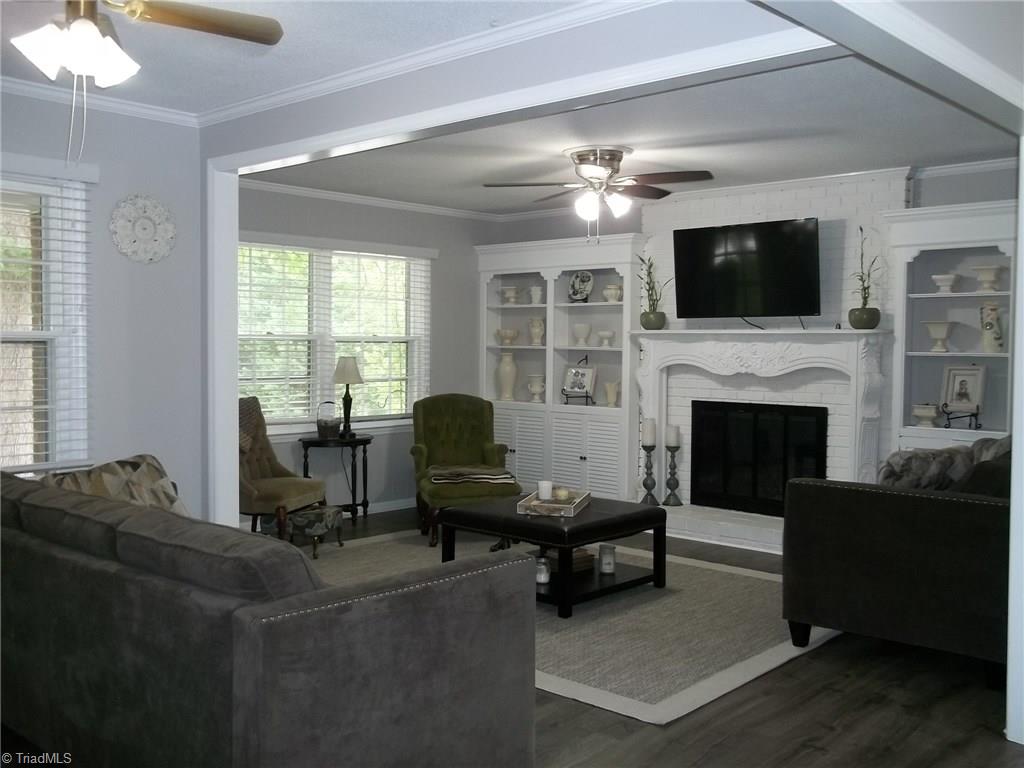 2201 Red Forest Road Greensboro, NC 27410 - Photo 3 of 17 Great Room open to Breakfast and Kitchen. Great Room does have an offset
