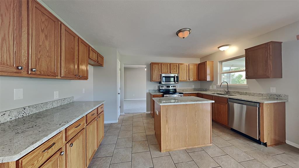 6967 Rutherford Drive Indianapolis, IN 46237 - Photo 2 of 13 Gallery Image 2