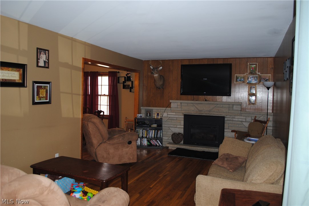 6405 Phillips Rice Road Cortland, OH 44410 - Photo 4 of 24 Gallery Image 4