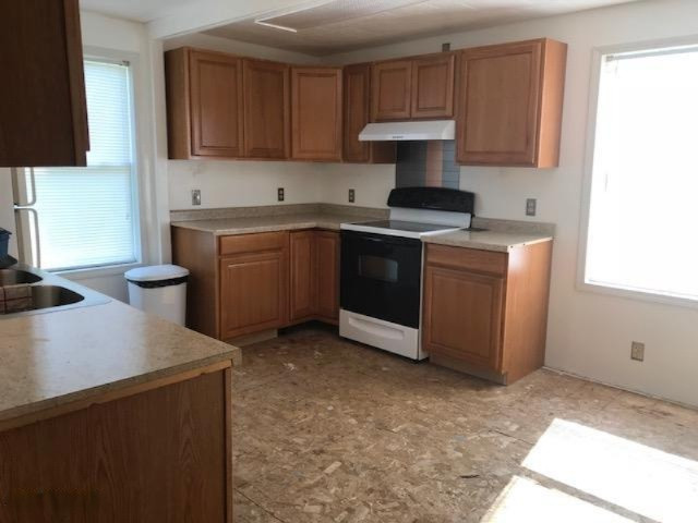 403 6th Avenue Three Rivers, MI 49093 - Photo 10 of 27 1