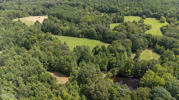 $799,000 | 1381 South Old Highway, Holly Springs, MS 38635