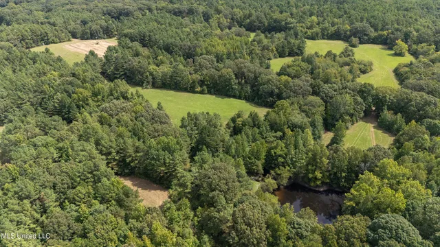 $799,000 | 1381 South Old Highway, Holly Springs, MS 38635