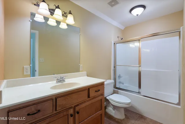 $799,000 | 1381 South Old Highway, Holly Springs, MS 38635