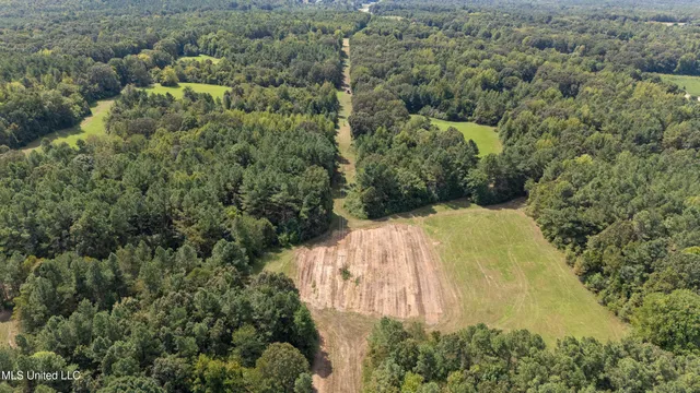 $799,000 | 1381 South Old Highway, Holly Springs, MS 38635