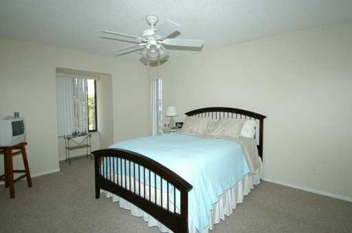 800 Northwest Fork Road, Unit BLDG 7/9 Stuart, FL 34994 - Photo 4 of 8 Gallery Image 4