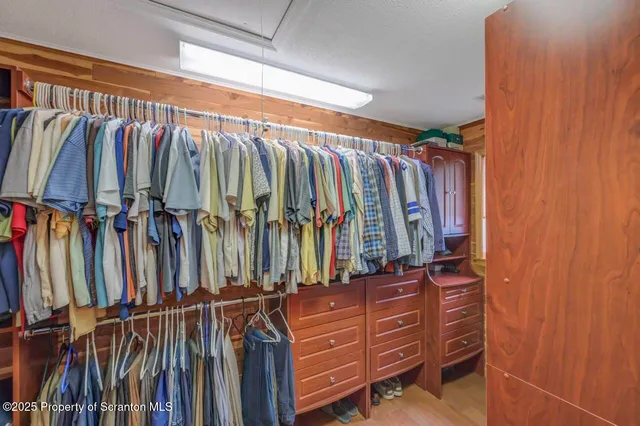 $1,850,000 | 169 Wagner Boulevard, Carbondale, PA 18407