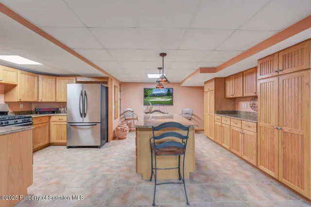 $1,850,000 | 169 Wagner Boulevard, Carbondale, PA 18407