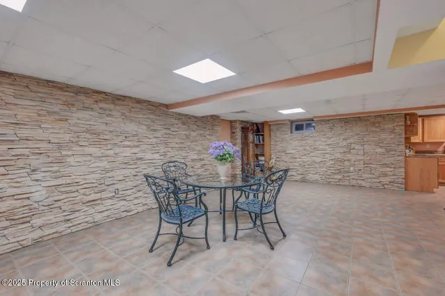 $1,850,000 | 169 Wagner Boulevard, Carbondale, PA 18407