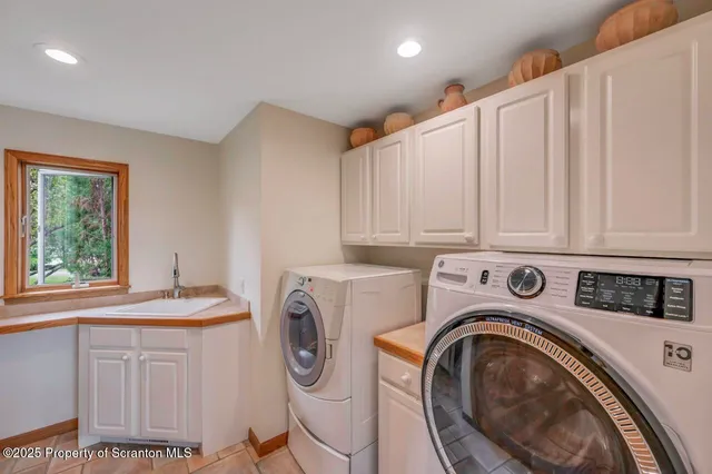 $1,850,000 | 169 Wagner Boulevard, Carbondale, PA 18407