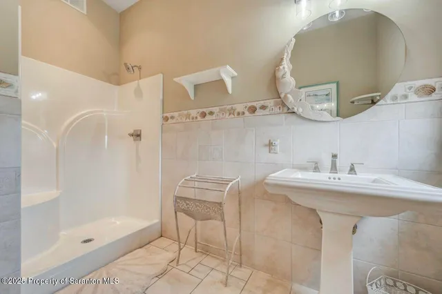 $1,850,000 | 169 Wagner Boulevard, Carbondale, PA 18407