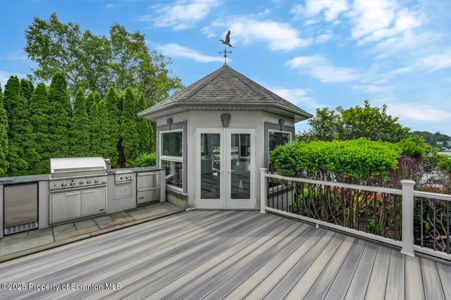 $1,850,000 | 169 Wagner Boulevard, Carbondale, PA 18407