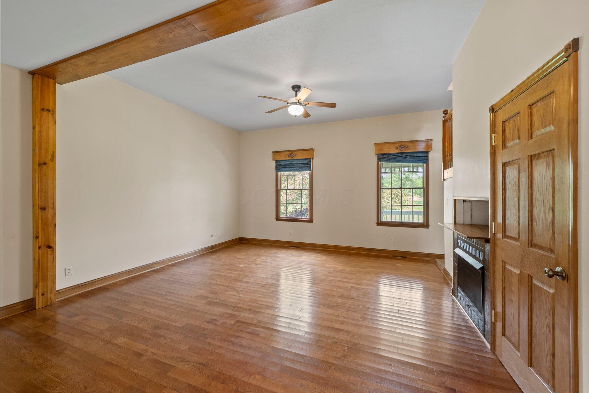 5373 Summit Road Southwest Pataskala, OH 43062 - Photo 28 of 89 Great Room
