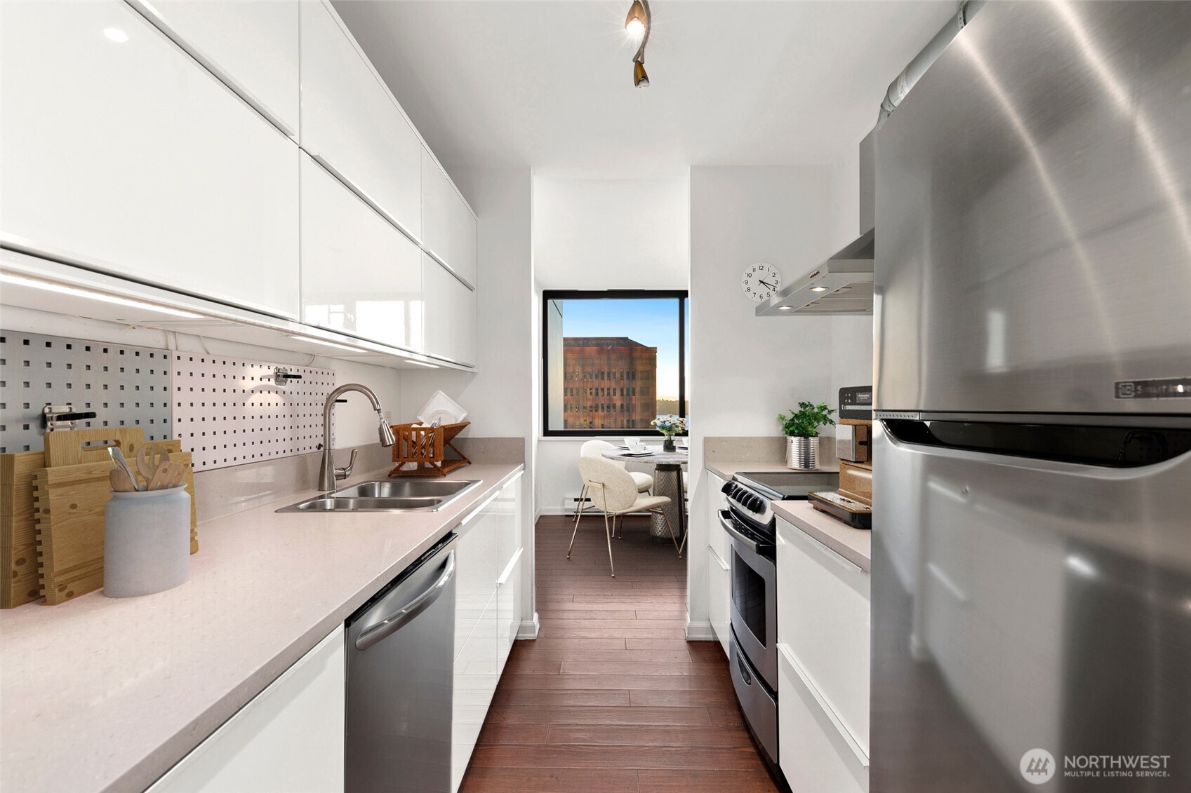 2100 3rd Avenue, Unit 1503 Seattle, WA 98121 - Photo 11 of 38