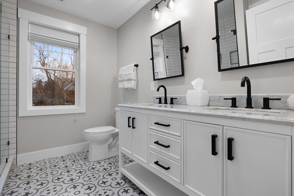 41 Lowell Street Woburn, MA 01801 - Photo 19 of 32