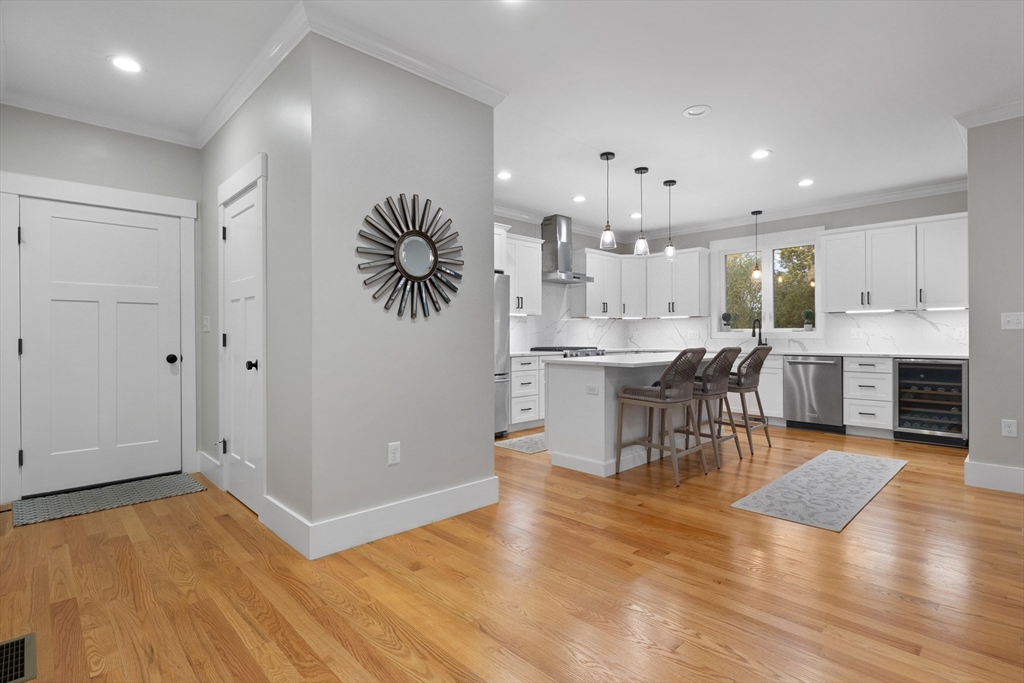 41 Lowell Street Woburn, MA 01801 - Photo 4 of 32