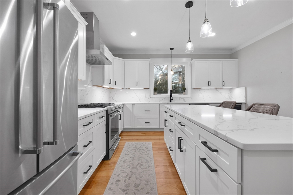 41 Lowell Street Woburn, MA 01801 - Photo 6 of 32