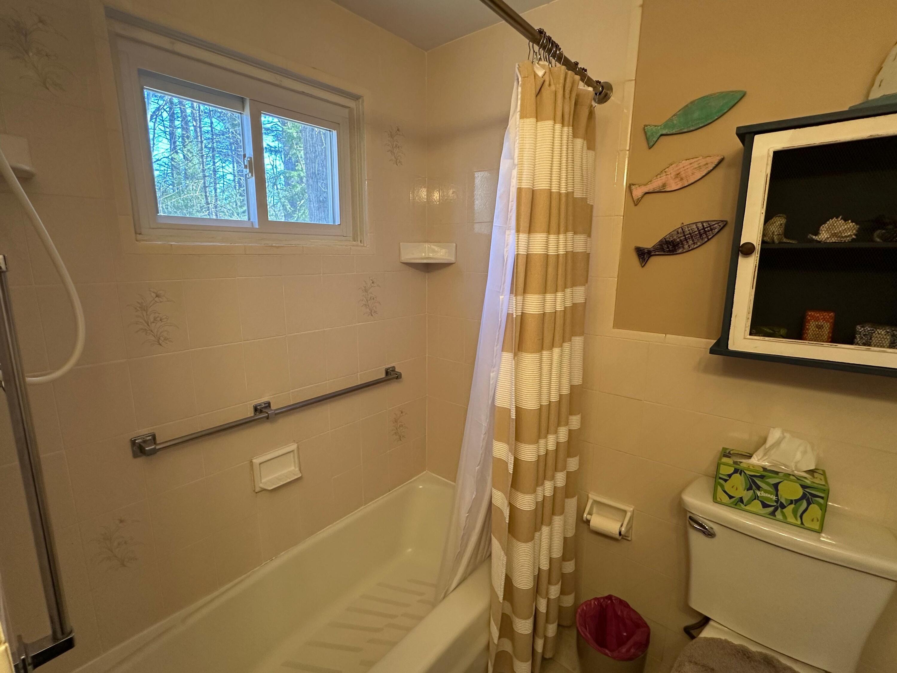 1627 Post Road, Unit 5 Wells, ME 04090 - Photo 16 of 21 Bathroom