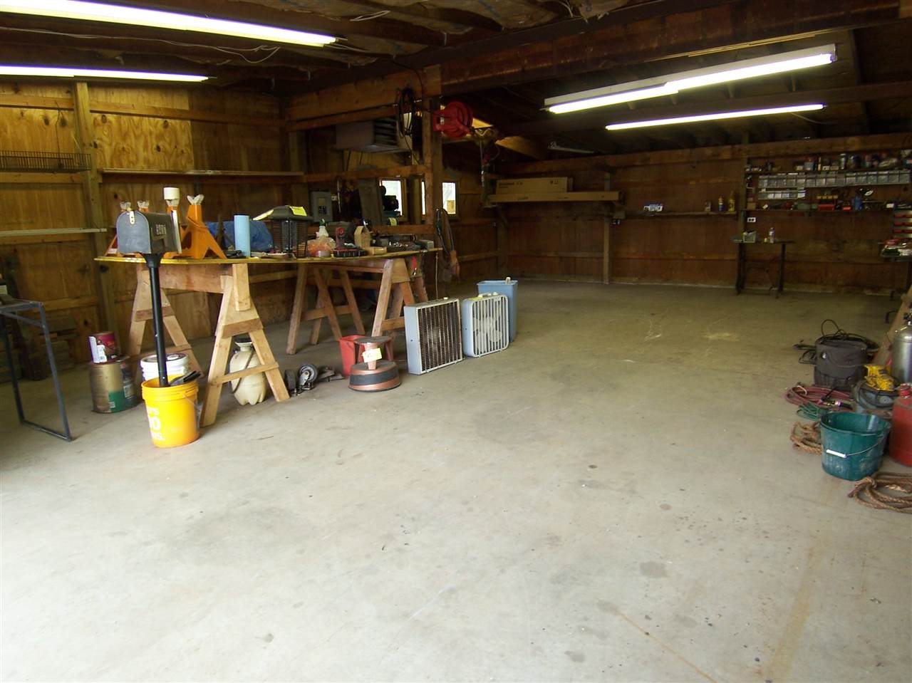 5417 South Linden Road Swartz Creek, MI 48473 - Photo 23 of 33 31380264-23.JPG