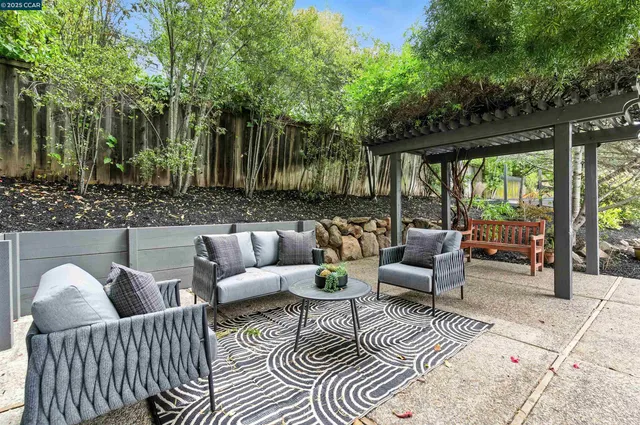 $1,495,000 | 5020 Golden Gate Avenue, Oakland, CA 94618