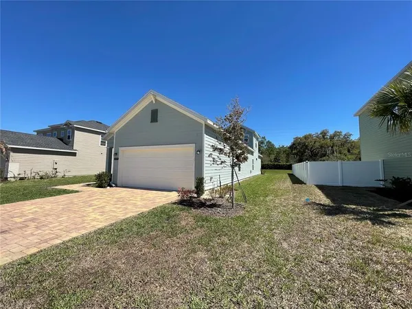 $2,100 | 1979 Northwest 44th Court Road, Ocala, FL 34482