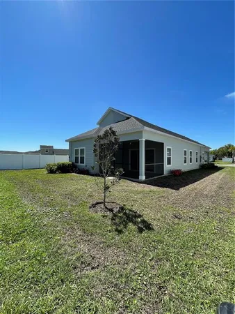 $2,100 | 1979 Northwest 44th Court Road, Ocala, FL 34482