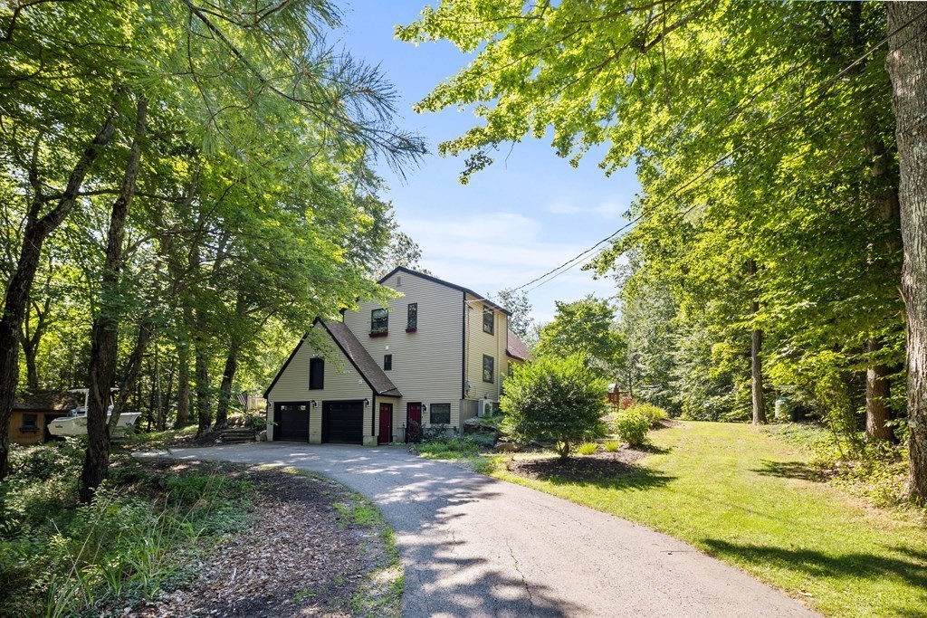 35 Pine Ridge Circle Sandown, NH 03873 - Photo 1 of 41 Gallery Image 1