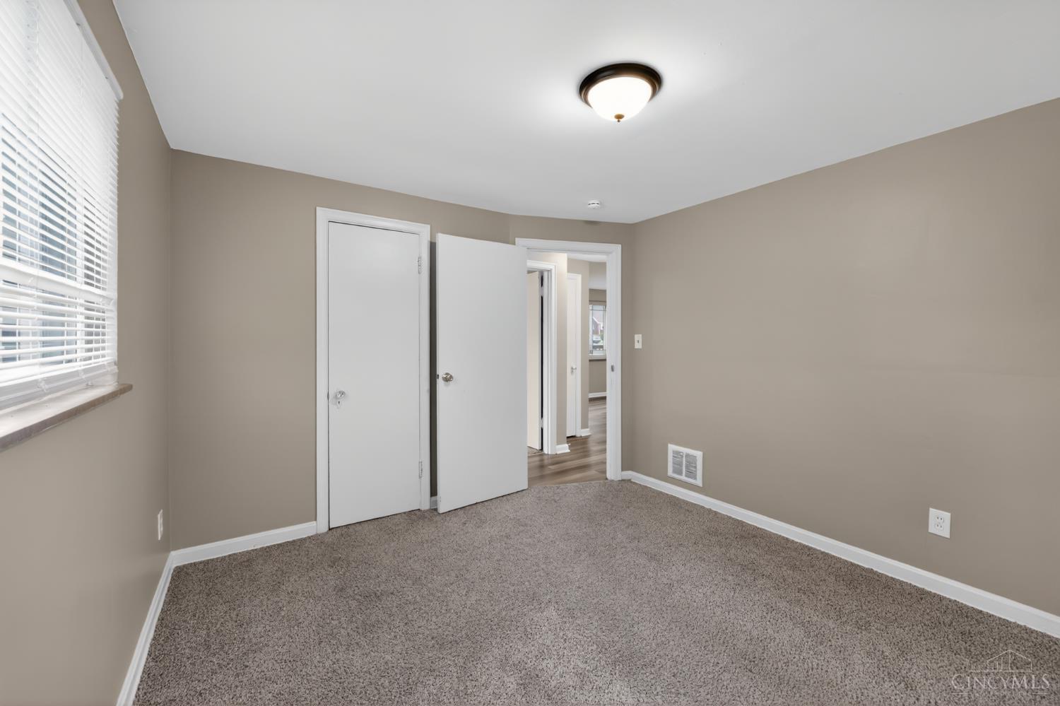 6331 Stover Avenue Golf Manor, OH 45237 - Photo 16 of 29