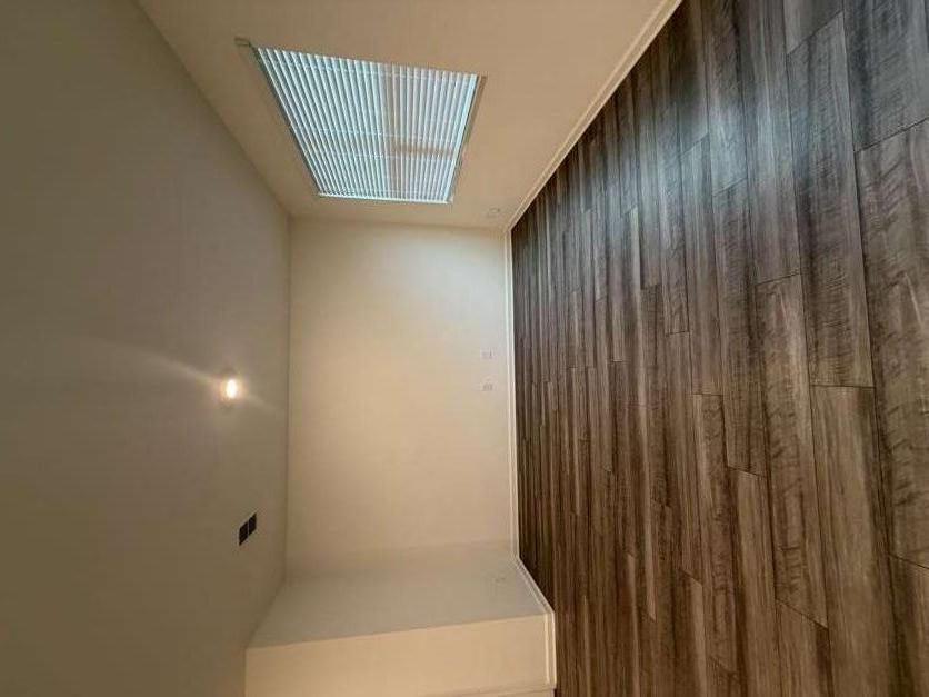 35300 Condor Court Atlanta, GA 30331 - Photo 4 of 31 wooden floor in an empty room