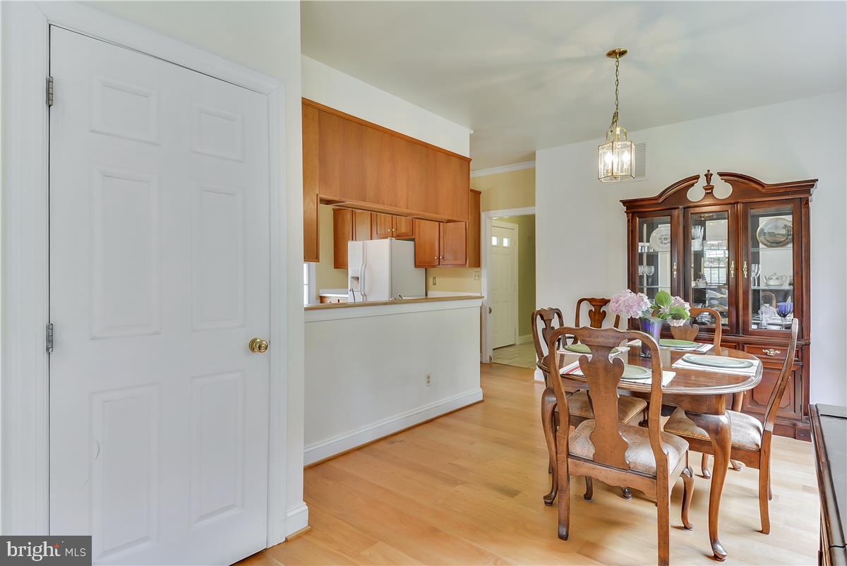 14102 Longnecker Road Reisterstown, MD 21136 - Photo 35 of 36 Great floorplan for today's living