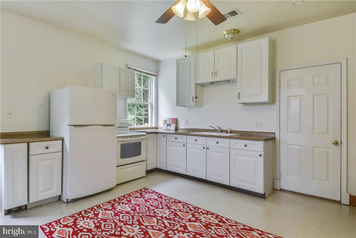 14102 Longnecker Road Reisterstown, MD 21136 - Photo 30 of 36 Lower level kitchen
