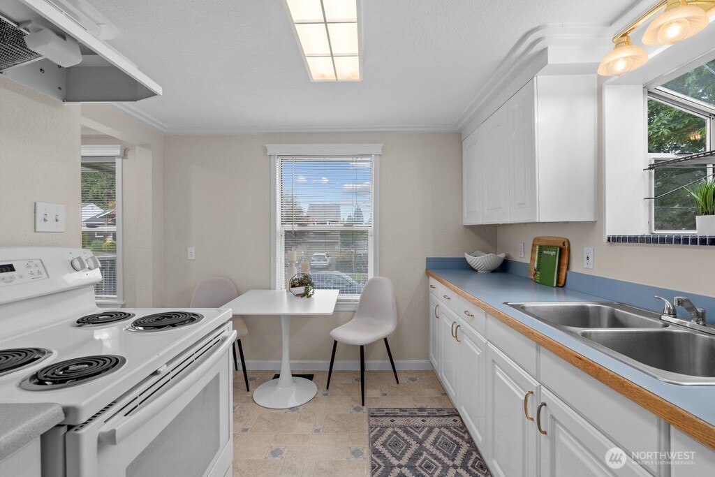 3536 Southwest Monroe Street Seattle, WA 98126 - Photo 13 of 31