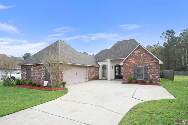 $250,000 | 34122 Spring Lake Drive, Walker, LA 70785