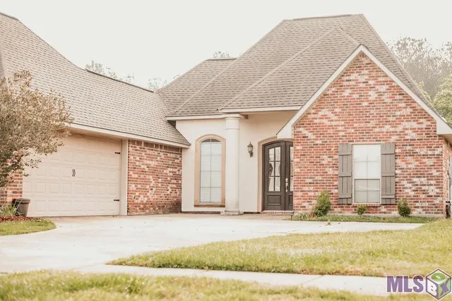 $265,000 | 34122 Spring Lake Drive, Walker, LA 70785