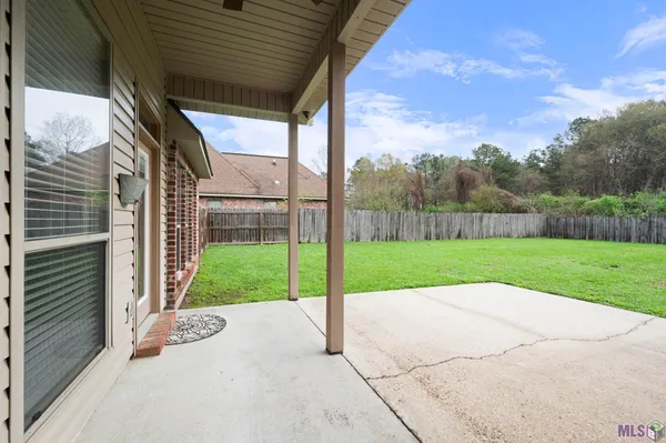 $250,000 | 34122 Spring Lake Drive, Walker, LA 70785
