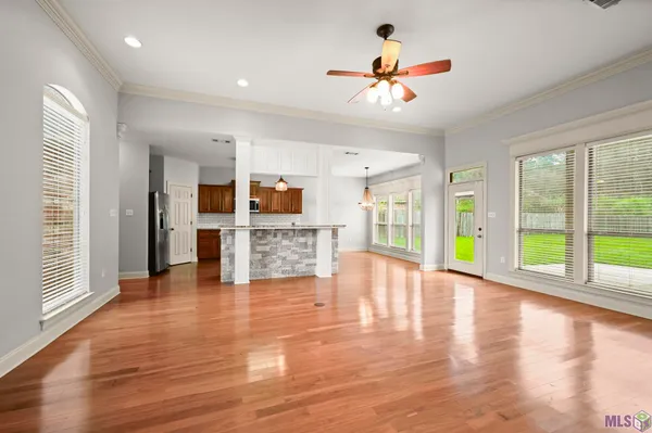 $250,000 | 34122 Spring Lake Drive, Walker, LA 70785