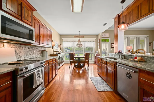 $265,000 | 34122 Spring Lake Drive, Walker, LA 70785