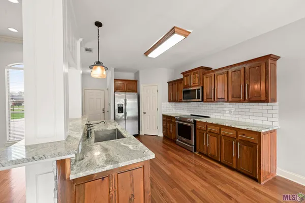 $250,000 | 34122 Spring Lake Drive, Walker, LA 70785