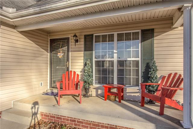 695 Crescent Road Murfreesboro, TN 37128 - Photo 2 of 20