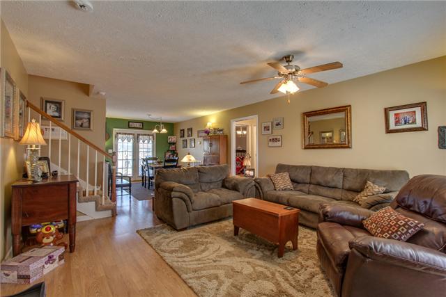 695 Crescent Road Murfreesboro, TN 37128 - Photo 3 of 20