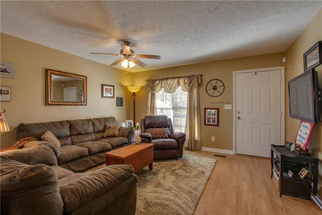 695 Crescent Road Murfreesboro, TN 37128 - Photo 4 of 20