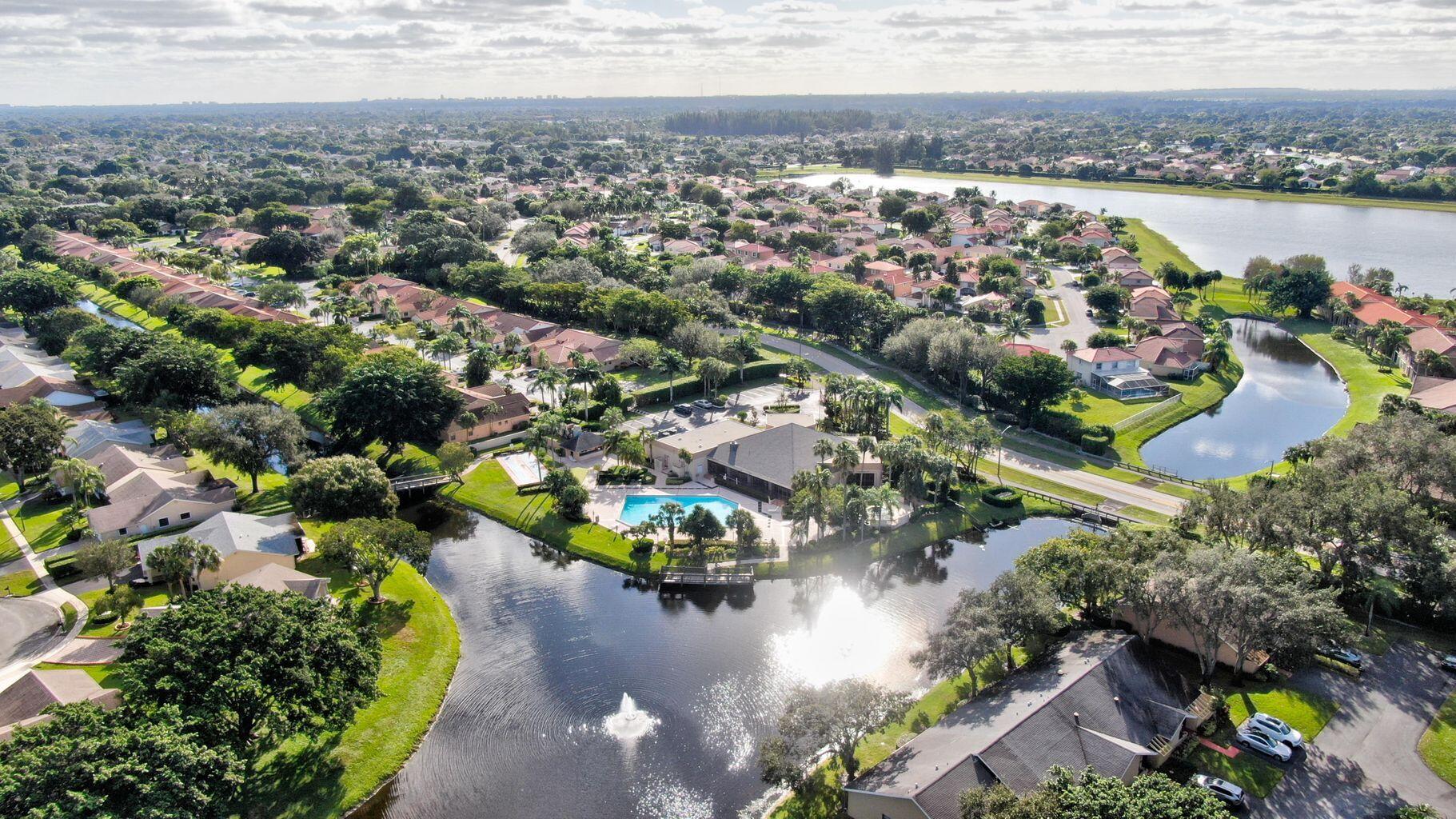 10887 Waterberry Court Boca Raton, FL 33498 - Photo 22 of 41 area