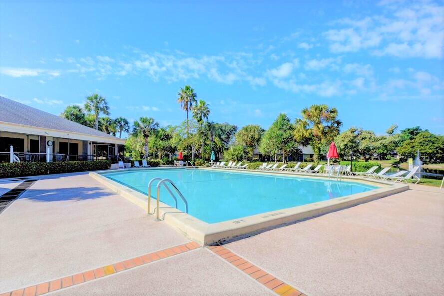 10887 Waterberry Court Boca Raton, FL 33498 - Photo 29 of 41 pool1
