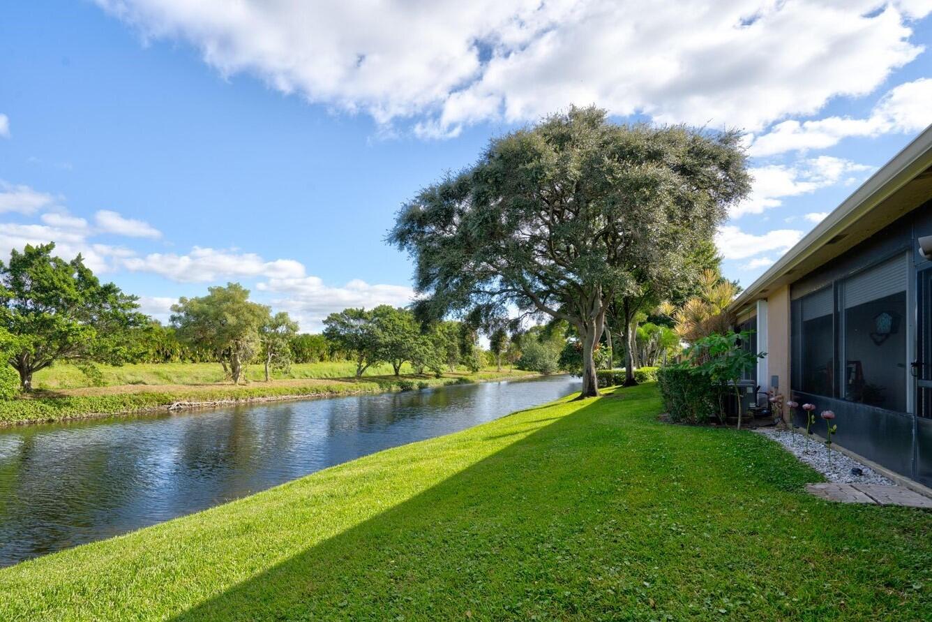 10887 Waterberry Court Boca Raton, FL 33498 - Photo 40 of 41 Backyard