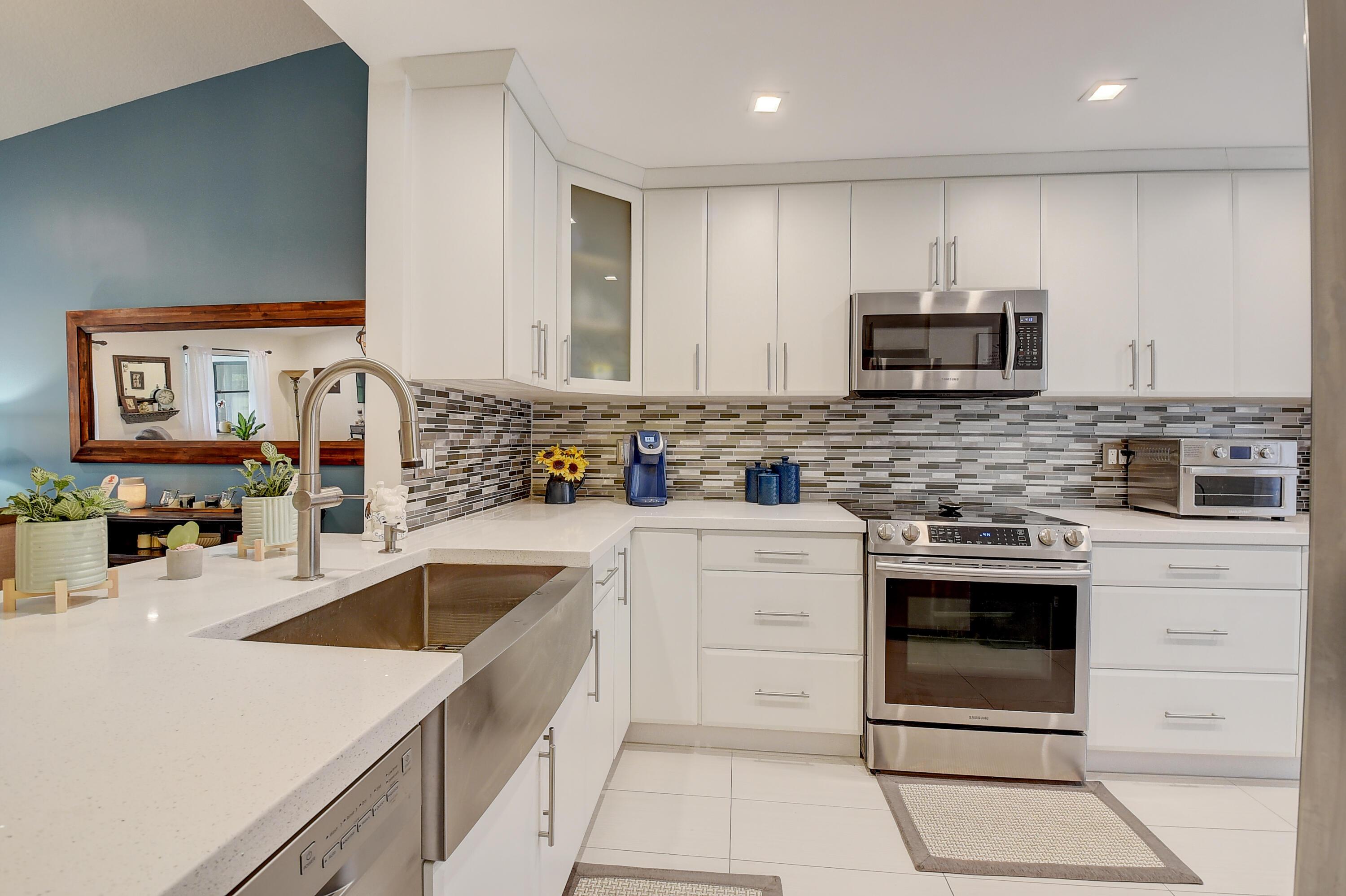 10887 Waterberry Court Boca Raton, FL 33498 - Photo 4 of 41 Kitchen